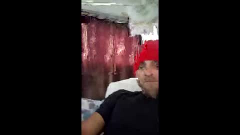 Snapshot of smyklops chatting on January 6, 9:29 pm smyklops online show from January 6, 9:29 pm