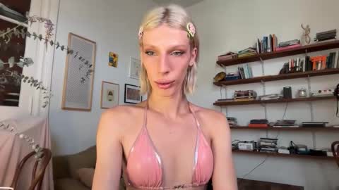   online show from February 22, 1:09 pm