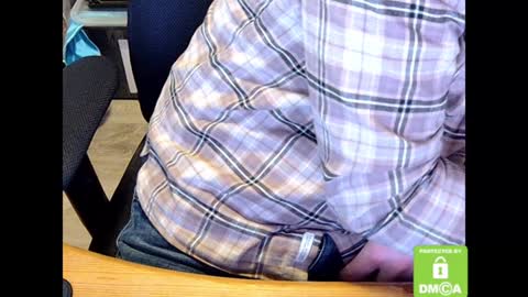 Sneakybill online show from December 3, 7:54 am