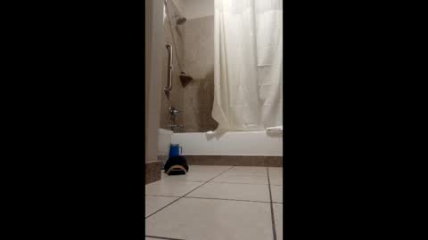 Snapshot of sneakypeteyo1 chatting on March 25, 12:27 am sneakypeteyo1 online show from March 25, 12:27 am