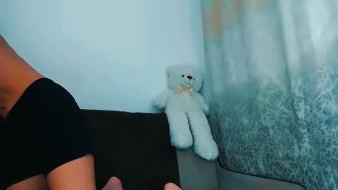 Snapshot of snezanablond chatting on February 5, 1:27 pm Sneja online show from February 5, 1:27 pm