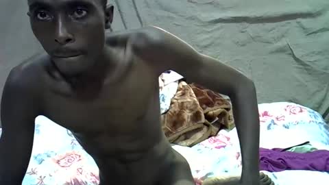 Snapshot of sni720687 chatting on April 14, 1:50 pm sni720687 online show from April 14, 1:50 pm