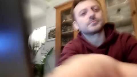 snoecks online show from February 23, 11:13 pm