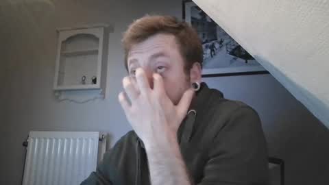 snoecks online show from April 15, 6:59 pm