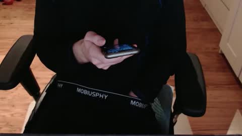 Snapshot of snooze85 chatting on December 21, 6:42 am Cbt-Slave online show from December 21, 6:42 am