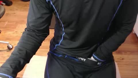 Snapshot of snooze85 chatting on February 8, 8:29 am Cbt-Slave online show from February 8, 8:29 am