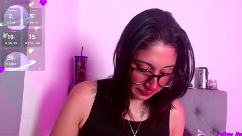 Snapshot of snow_baall chatting on October 16, 4:35 am IG OF red moonn online show from October 16, 4:35 am