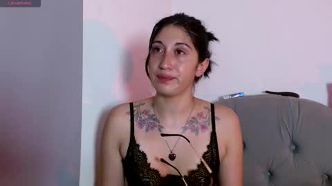 Snapshot of snow_baall chatting on November 21, 5:50 am IG OF red moonn online show from November 21, 5:50 am