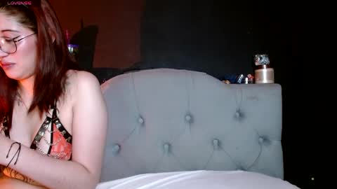 Snapshot of snow_baall chatting on April 14, 5:57 am IG OF red moonn online show from April 14, 5:57 am