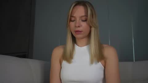 Candice Snow online show from February 21, 12:17 pm