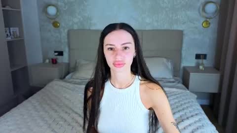 snow_whiteeex online show from June 27, 5:45 am