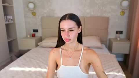 snow_whiteeex online show from July 21, 2:08 pm
