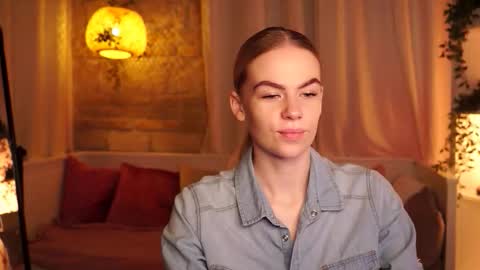 Snapshot of snowbarbieee chatting on September 30, 8:41 am Hanna online show from September 30, 8:41 am