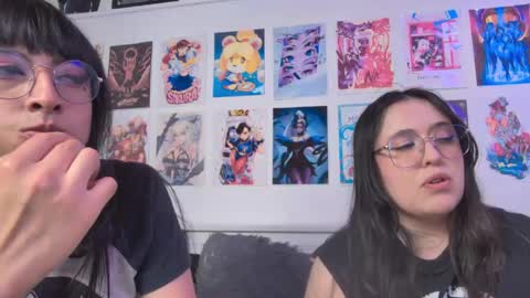 Snow and Bubble online show from June 8, 1:28 am