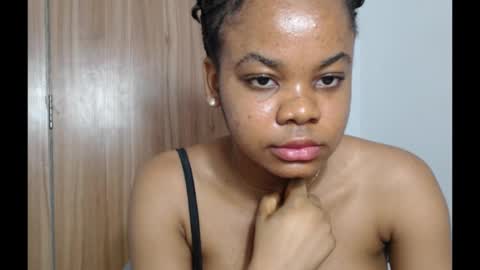 snowdrop5 online show from January 28, 10:01 pm