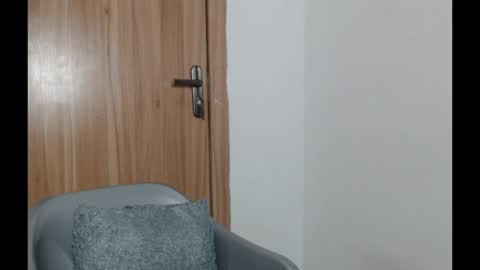 snowdrop5 online show from January 29, 1:27 am