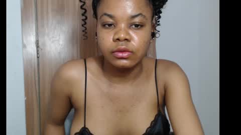 snowdrop5 online show from February 3, 9:50 pm