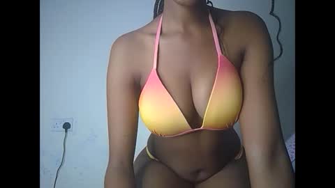 snowfox254 online show from October 5, 8:40 pm