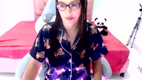 snowhot_69 online show from July 26, 10:11 am