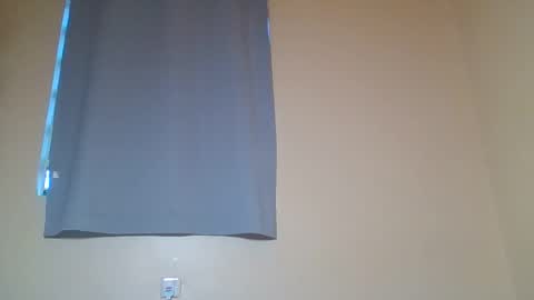 Snowie eyes online show from November 6, 12:50 pm