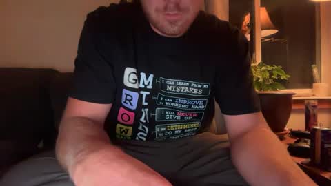 Snapshot of snowtrooper888 chatting on July 27, 4:52 am snowtrooper888 online show from July 27, 4:52 am