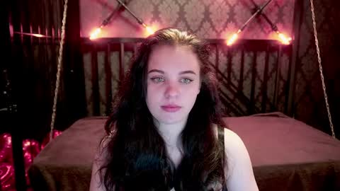 snowwhite_bella online show from April 25, 7:11 pm