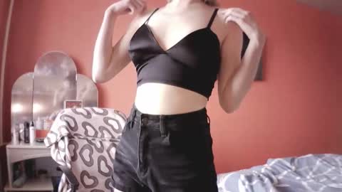 Anna online show from February 7, 7:23 am