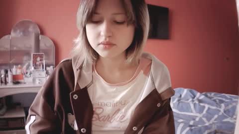 Anna online show from February 8, 7:23 am