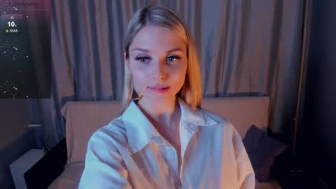 Alice - Birthday Girl online show from February 2, 1:02 am