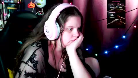 so cute777 online show from December 18, 7:03 am