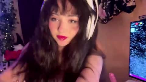 Soaking Saskya online show from November 5, 3:50 am