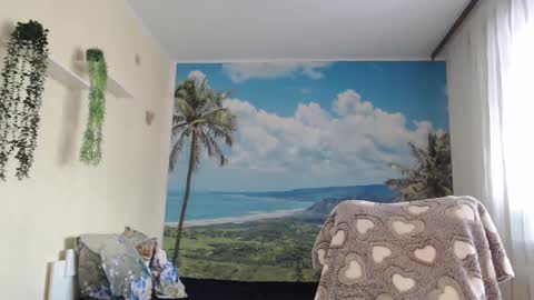 Snapshot of soaring_love chatting on February 10, 7:36 am Masha online show from February 10, 7:36 am