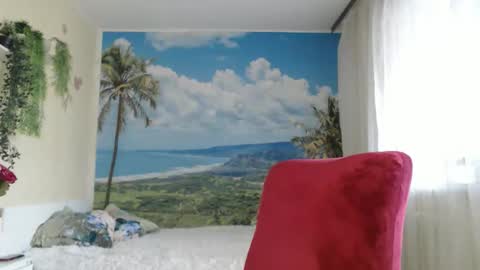 Snapshot of soaring_love chatting on September 25, 5:00 am Masha online show from September 25, 5:00 am