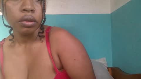 Snapshot of soayh89 chatting on March 28, 4:34 am soayh89 online show from March 28, 4:34 am