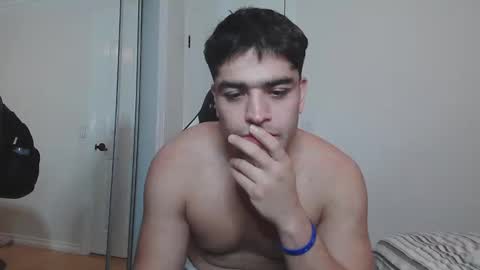 Snapshot of soc1908 chatting on January 2, 8:39 am soc1908 online show from January 2, 8:39 am