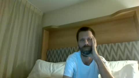 Snapshot of sockguy420 chatting on June 23, 1:47 am sockguy420 online show from June 23, 1:47 am