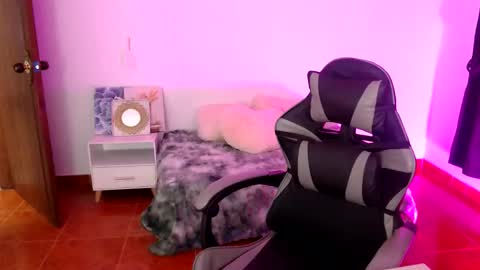 Snapshot of soffia__666 chatting on November 19, 7:14 pm sofia online show from November 19, 7:14 pm