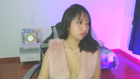 Snapshot of soffia__666 chatting on December 1, 6:46 pm sofia online show from December 1, 6:46 pm