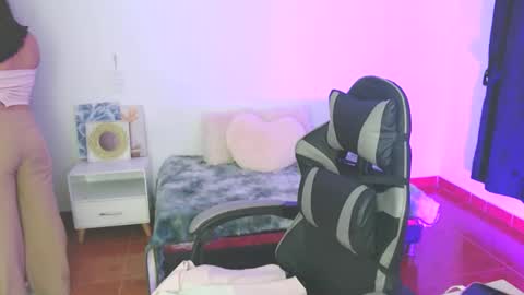 Snapshot of soffia__666 chatting on December 3, 9:02 pm sofia online show from December 3, 9:02 pm