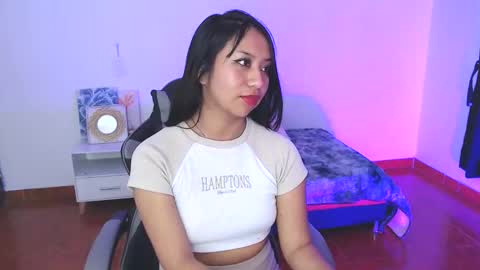 Snapshot of soffia__666 chatting on December 13, 8:25 pm sofia online show from December 13, 8:25 pm