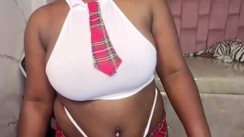 soffia_b online show from October 23, 3:06 am