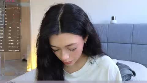 IG Soffimoon   I THANK YOU FOR LEAVING YOUR FOLLOW online show from June 16, 8:11 pm