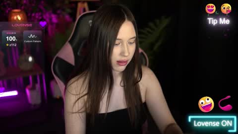 Snapshot of soffiray chatting on December 4, 3:21 pm soffiray online show from December 4, 3:21 pm