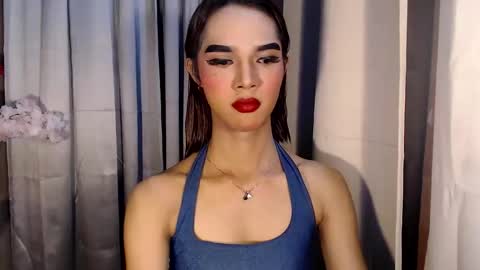 Snapshot of soffy_seductivexx chatting on March 3, 12:11 pm open for pvt online show from March 3, 12:11 pm