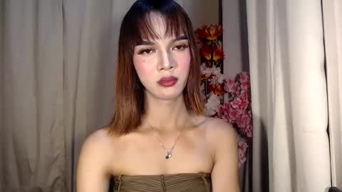 Snapshot of soffy_seductivexx chatting on March 20, 2:11 pm open for pvt online show from March 20, 2:11 pm