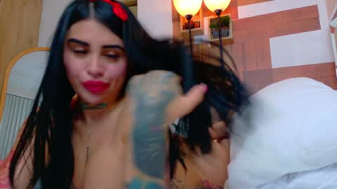 sofhia cruz online show from February 2, 5:10 am