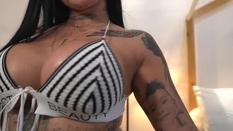 sofhia cruz online show from May 14, 8:59 pm