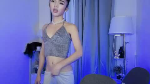 sofhia_love online show from June 20, 5:27 pm