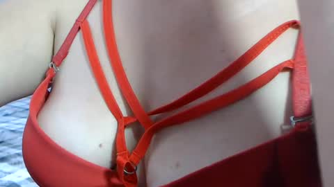 Sofa Castellanos online show from June 26, 4:33 pm