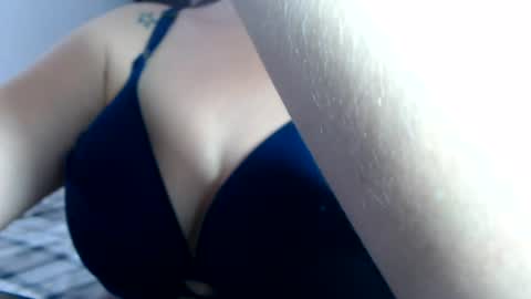 Sofa Castellanos online show from July 13, 4:21 pm